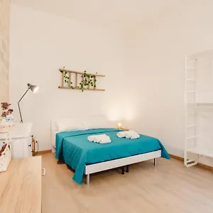 https://convivo-apartment-duomo.lecce-hotels.com